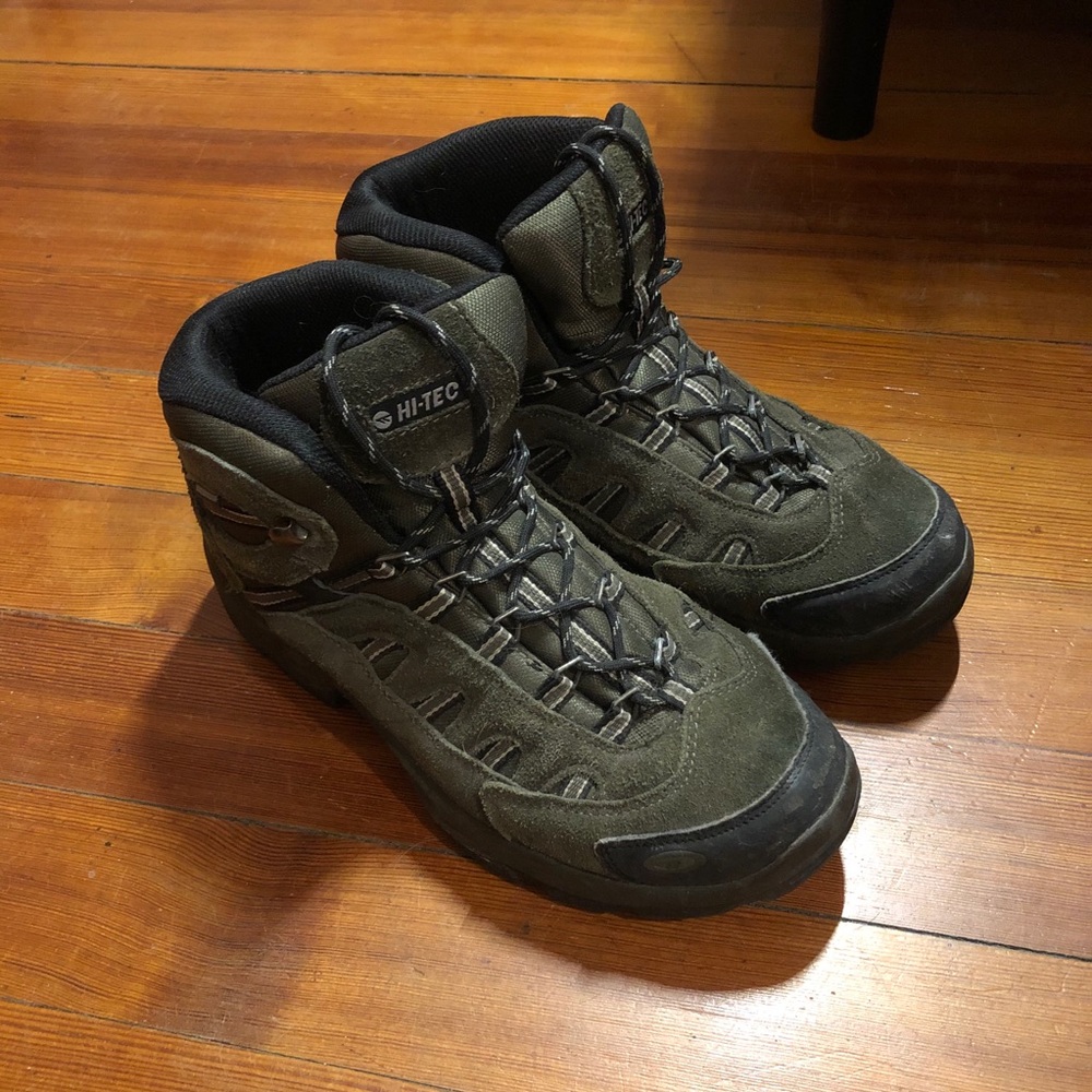 waterproof men’s Hi-Tec boots